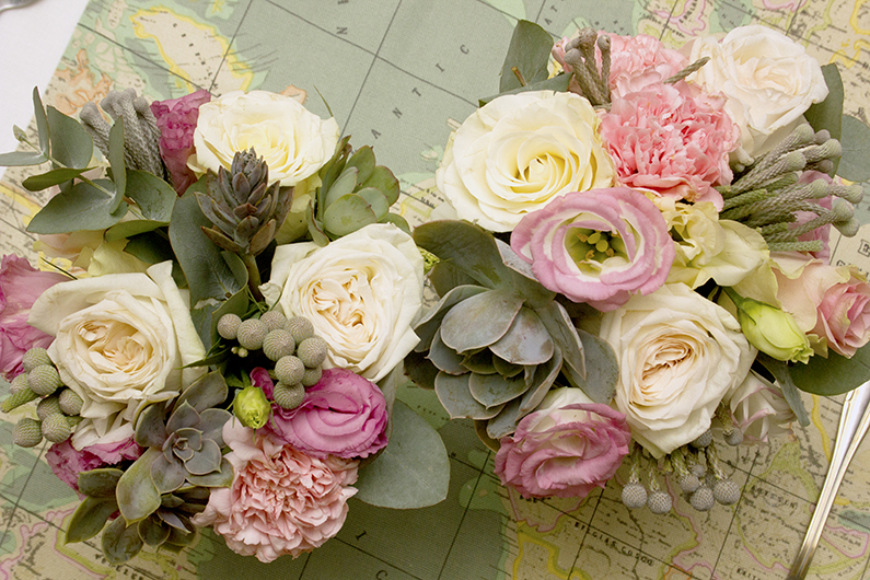 Vintage travel table design (9)